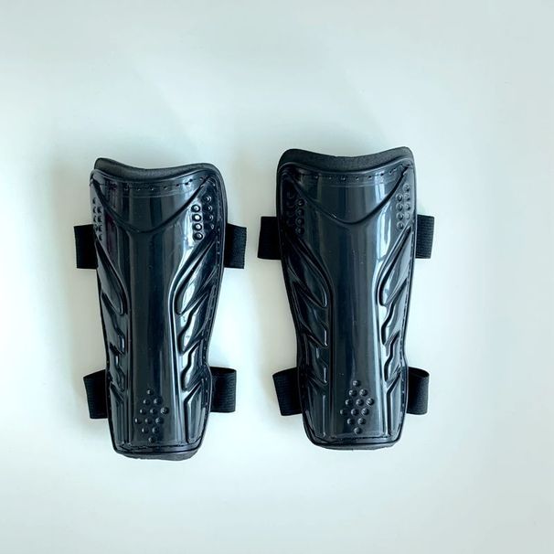 Professional Adult Shin Guards 20cm With Double Strap Reinforcement For Football, Sports & Martial Arts – Adjustable & Durable PU Material_desvips.com