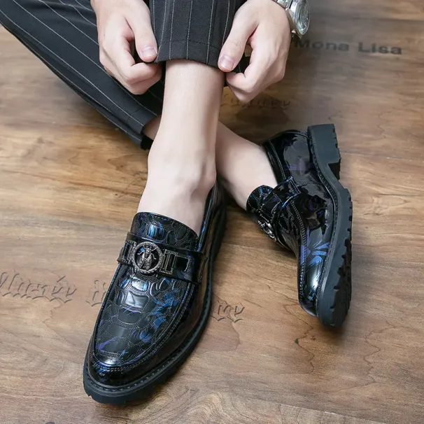 2023 New Mens Casual Classic Designer Emed Leather Brand Comfortable Business Dress Shoes For Men Loafers_desvips.com