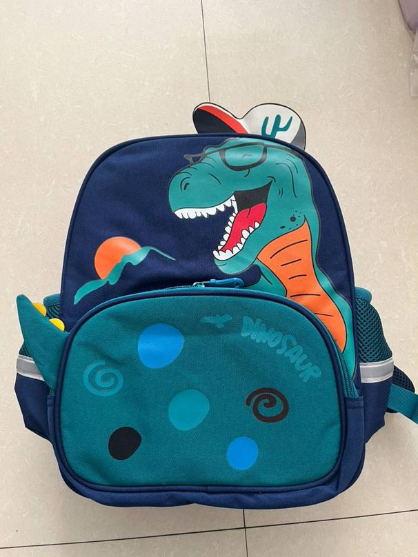 Kindergarten senior class dinosaur schoolbag childlike cute boy girl backpack printed letter children backpack 0617_desvips.com
