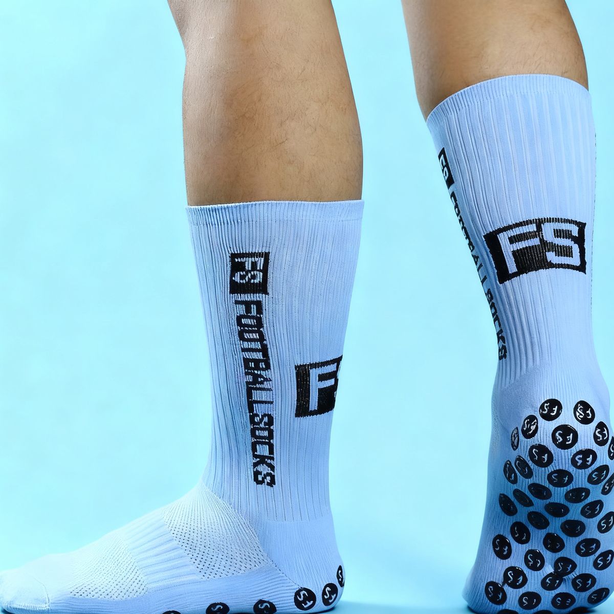 Non-Slip Mesh Sports Socks For Running, Basketball & Football - Breathable Mid-Cushion Athletic Socks With Grip Dots For Men_desvips.com