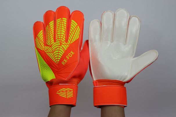 Football Goalkeeper Adult Children Professional Elementary School Students Finger Protection Equipment Non-slip Training_desvips.com