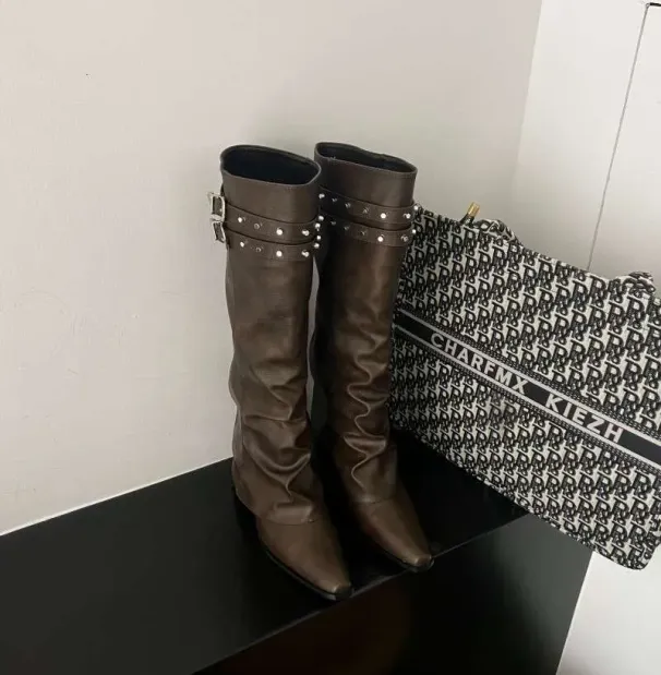 Designer Pointed Western Cowboy Boots, 2024 Autumn And Winter Belt Buckle Knight Fashion High Heels Long Pants Boots_desvips.com