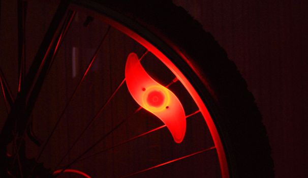 Bicycle lights night safety warning lights Riding equipment willow leaf hot wheels mountain bike power color spoke lights_desvips.com