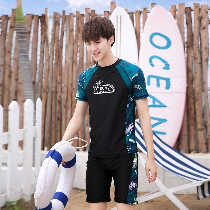 2022 Couple Swimsuit Sun Protection Two-Piece Fashion Korean Men's Short Sleeve Women's Set Surf Beach Swimwear_desvips.com