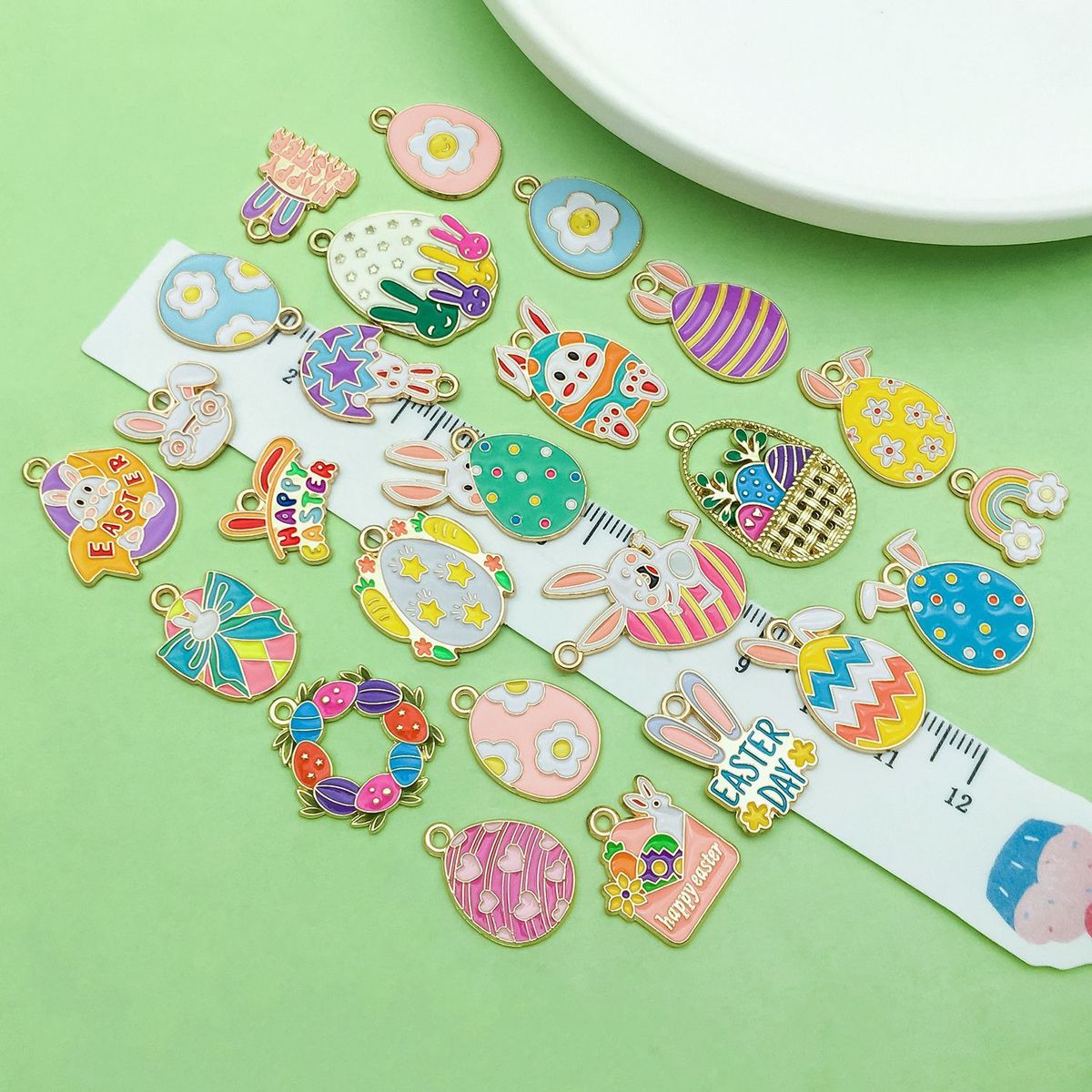 30 Bunny Series Mixed Cartoon DIY Decoration Parts Easter Egg Children's Craft Accessories_desvips.com