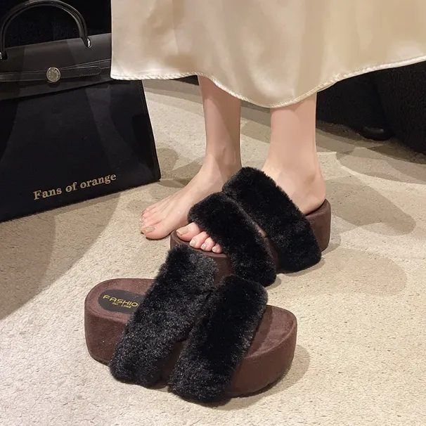 new Free Delivery Designer Women Cotton Mop Fashionable Woolen For Outerwear Flat Bottom Cute And Warm Slippers_desvips.com