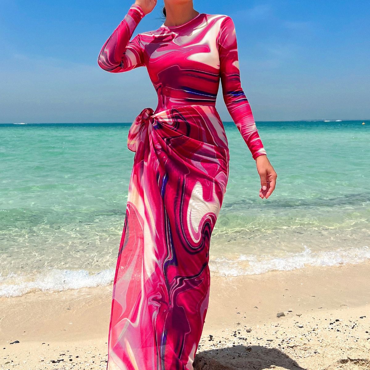 2025 new Muslim slim fit swimsuit women's long sleeved conservative print vacation beach swimsuit_desvips.com
