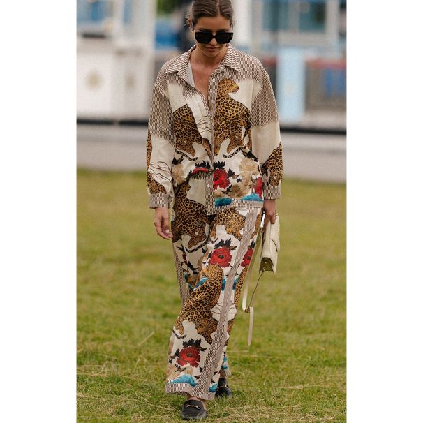 Women's Clothing new long-sleeved leisure vacation two-piece suit INS loose printed pocket solid suit_desvips.com