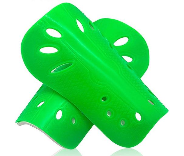 Sapwolf Football Shin Guards For Kids & Adults – Lightweight Resin Protective Gear For Soccer, Basketball, Volleyball & More_desvips.com