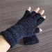 LongCoralFleeceGlovesWomenGirlsSolidTouchscreenFingerlessGloveWinterWarmThickenPlushHalfFingerWritingMittens_desvips.com