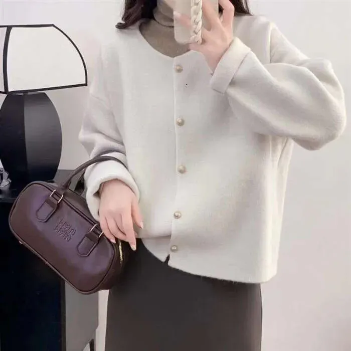 2024 New Spring And Autumn Korean Slimming Outerwear Lazy Style Sweater Knitted Cardigan Women's Top_desvips.com