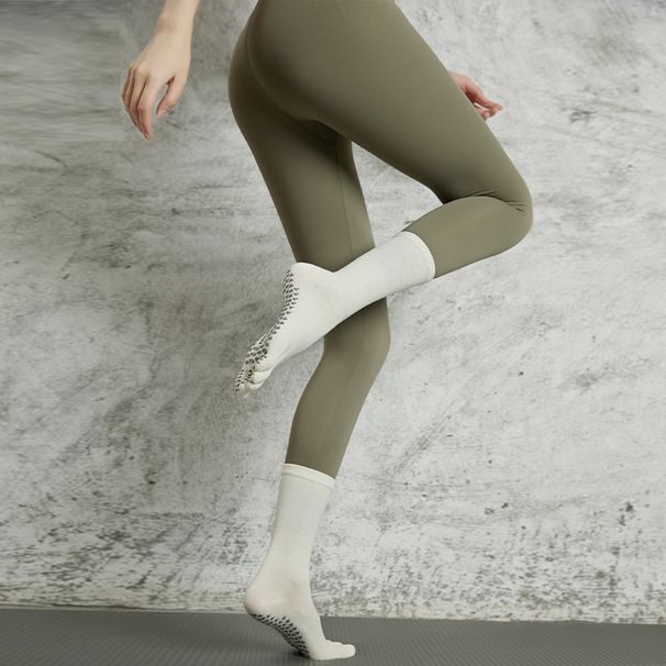 Yoga For Women, Autumn Mid-Calf, Non-Slip, Sweat-Absorbent, Five-Toe Socks, Fitness Sports Toe-Separating Pilates Socks_desvips.com