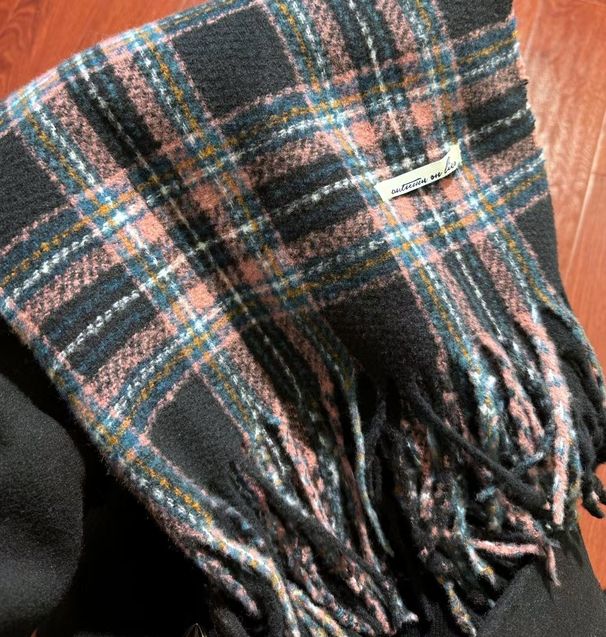 Scarf For Women Autumn Winter 2025 New Checkered Warmer High-end Neck Protection Korean Style Versatile Warm Shawl_desvips.com