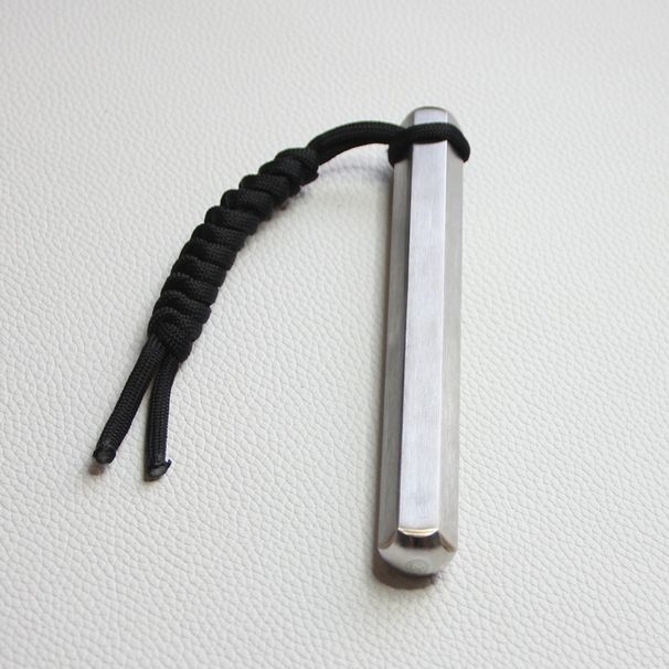 304 Stainless Steel Solid Cool Pen Tactical Self-defense Hexagonal Paracord Strength Defense Key Short Stick EDC Equipment_desvips.com