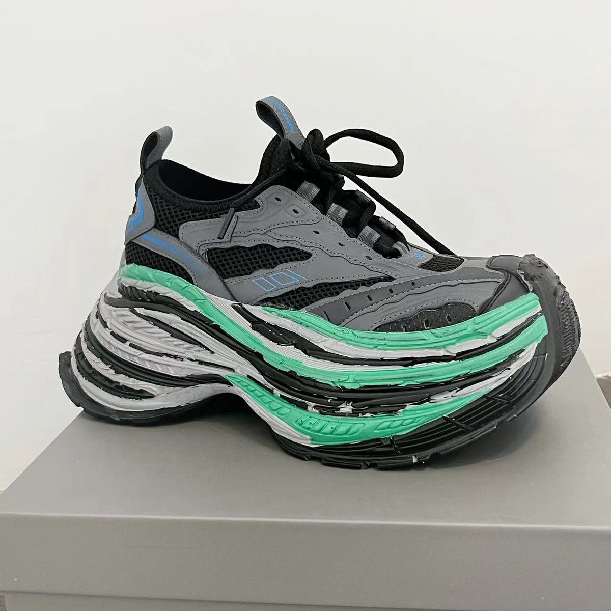 2025 Spring 16XL Dad Couple's Vintage Men's And Women's Mesh Color Blocked Casual Sports Shoes Thick Bottom Increases_desvips.com
