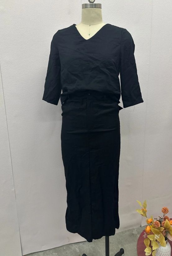 Women's Clothing solid color simple casual style skirt temperament two piece suit_desvips.com