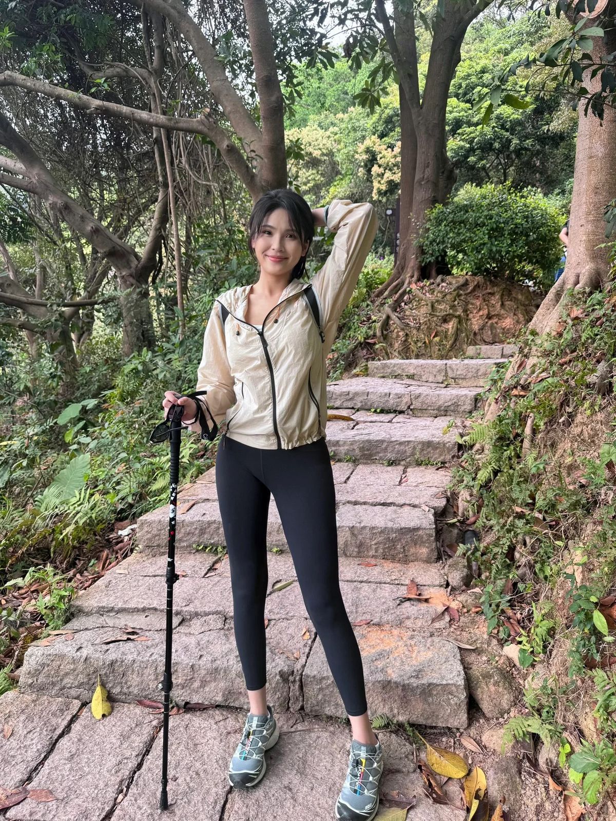 Lightweight Women's Summer Loose Mountaineering Sun Protection Clothing_desvips.com