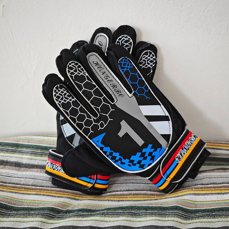 Football Gloves Non Slip Wear Resistant Breathable Palm Sweat Absorbent Wrist Guard Thickened Cushioning High Elastic Fit Design Universal_desvips.com