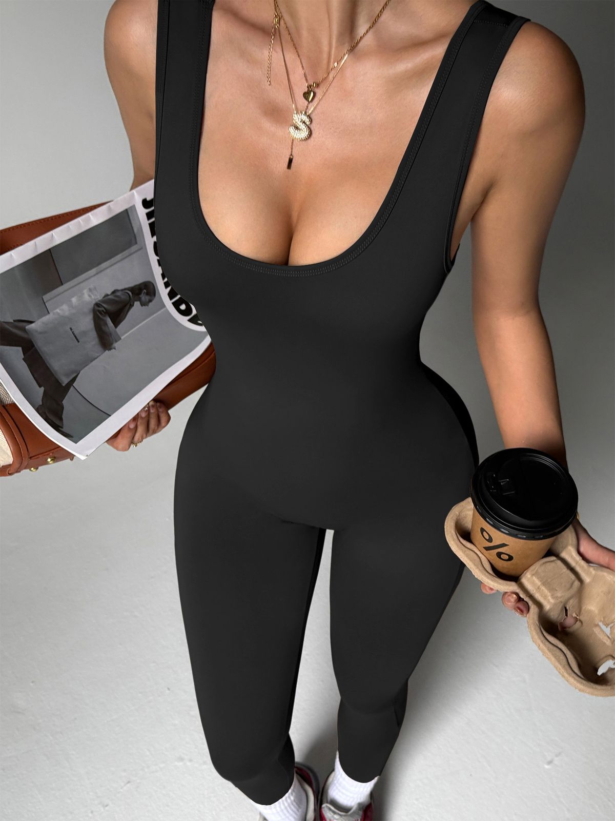 Women's Backless Yoga Bodysuit V Waist Lifting Hip Curved Buttocks Nude Feel Neckline Tight Fit Fitness Pants_desvips.com