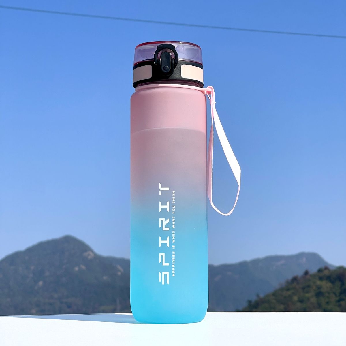 Gradient sports water cup large capacity 1L leak proof portable plastic cup with scale outdoor sports fitness space cup_desvips.com