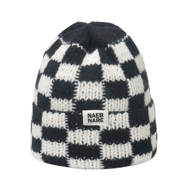Internet Celebrity Trendy Autumn Winter Korean Version Niche Large Head Circumference Thickened Warm Checkered Knitted_desvips.com