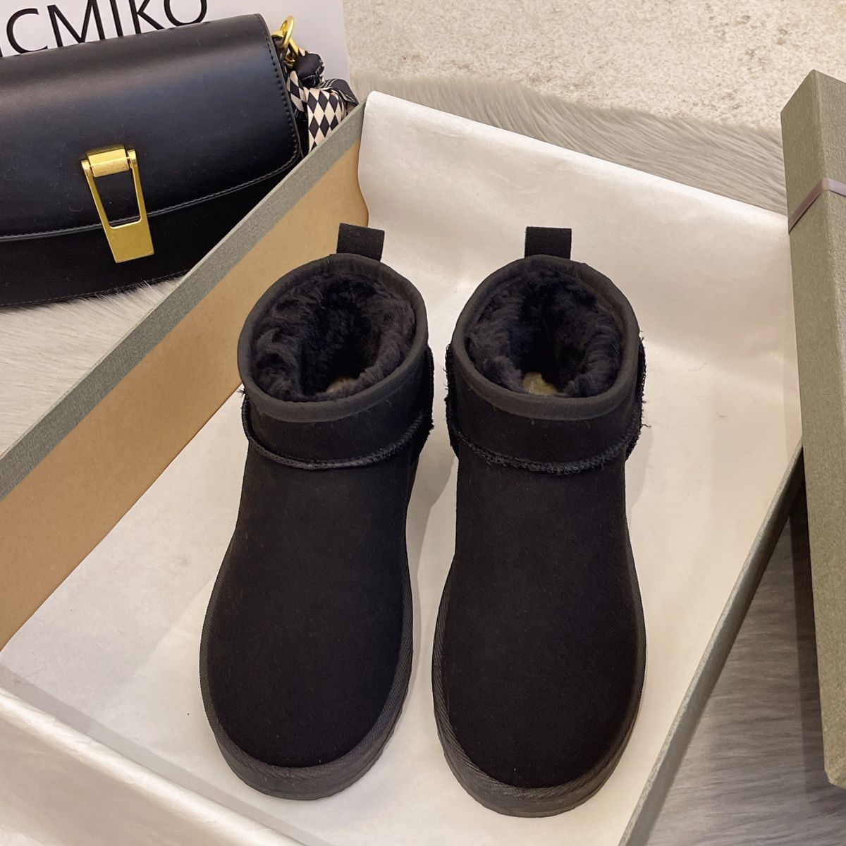 Snow Shoes Large Size Winter New Flat-bottomed Short Tube Northeast Cotton Shoes Men's Velvet Thickened Warm Snow Boots Women_desvips.com