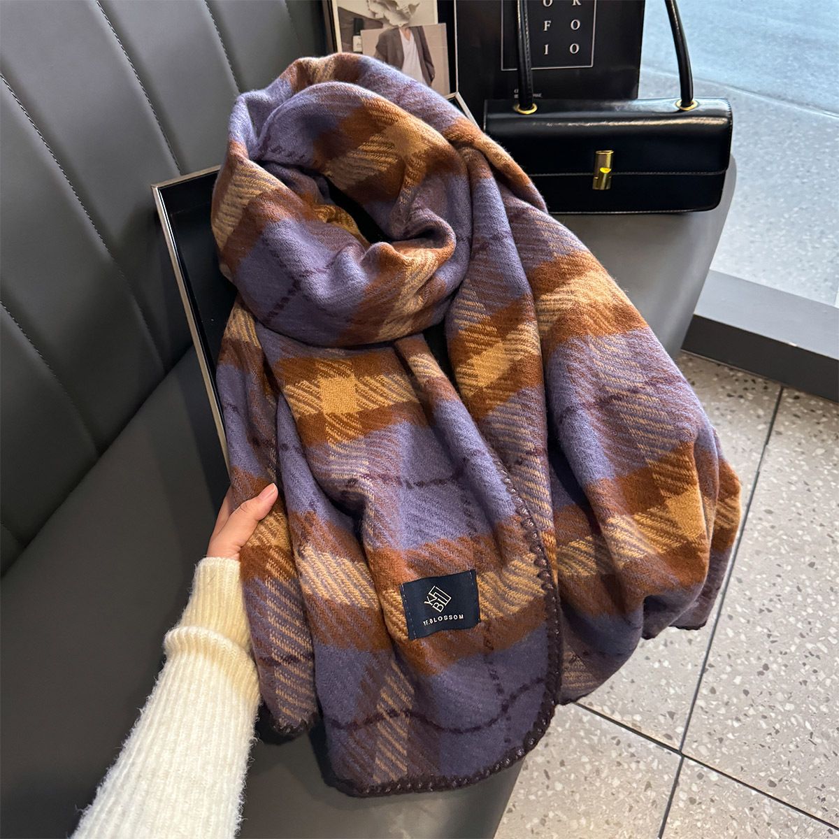 2025 Retro British Plaid Christmas New Year Red For Women Autumn Winter Warm Neck Scarf Trendy_desvips.com