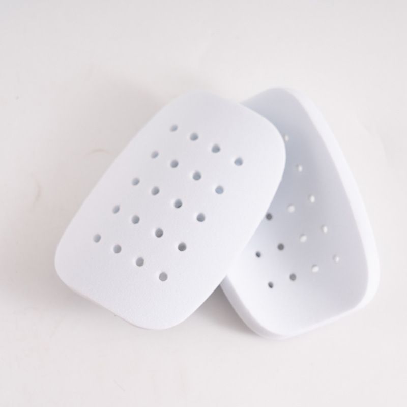 Soccer training leg pads for children and adults Vent shin pads for protective gear inserts_desvips.com