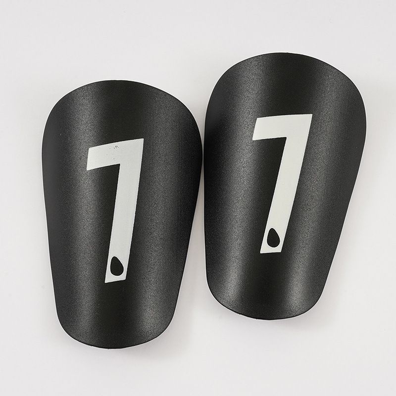 Premium Children's Soccer Shin Guards Lightweight And Thin Pads Suitable For Boys And Girls For Training And Competitions_desvips.com