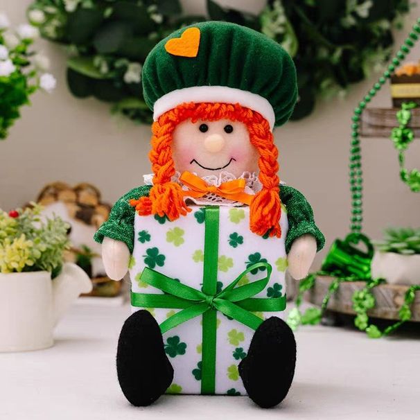 New Green Leaf Festival Decoration Irish Gift Box Figurine Display St. Patrick Girl Doll_desvips.com