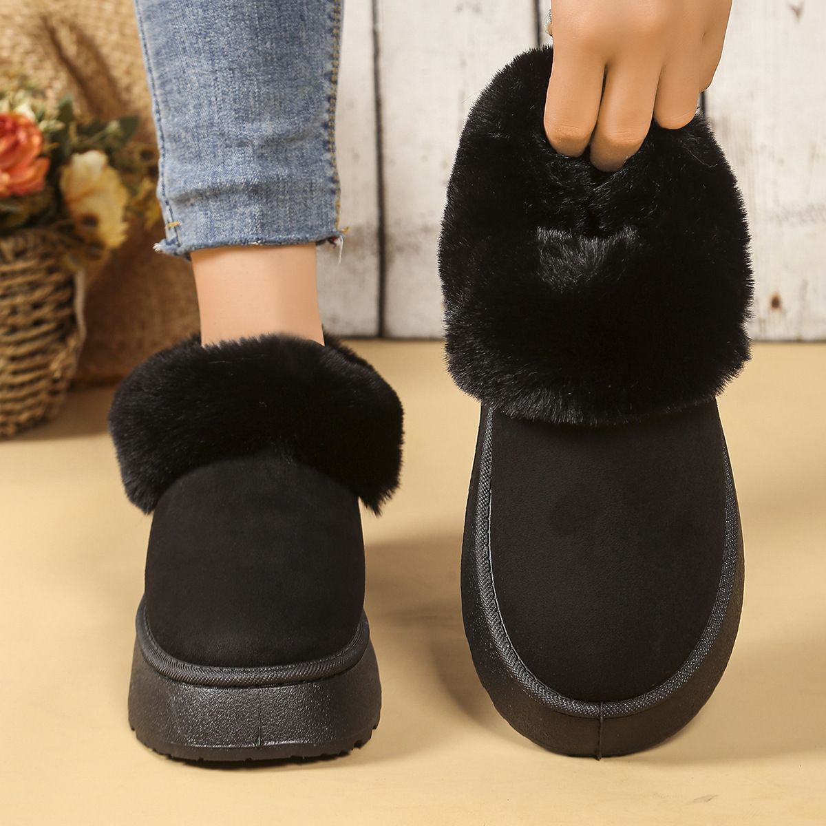 Winter New Plush Thickened Fluffy Snow Boots Women's Thick-soled Medium Tube Cotton Boots Non-slip And Warm Women's Cotton Shoes_desvips.com