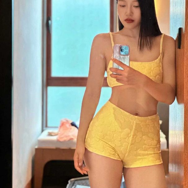 2025 Korean Style New Two-Piece Swimsuit For Women Solid Color Small Chest Gathered Flat Angle Vacation Bikini Swimwear_desvips.com
