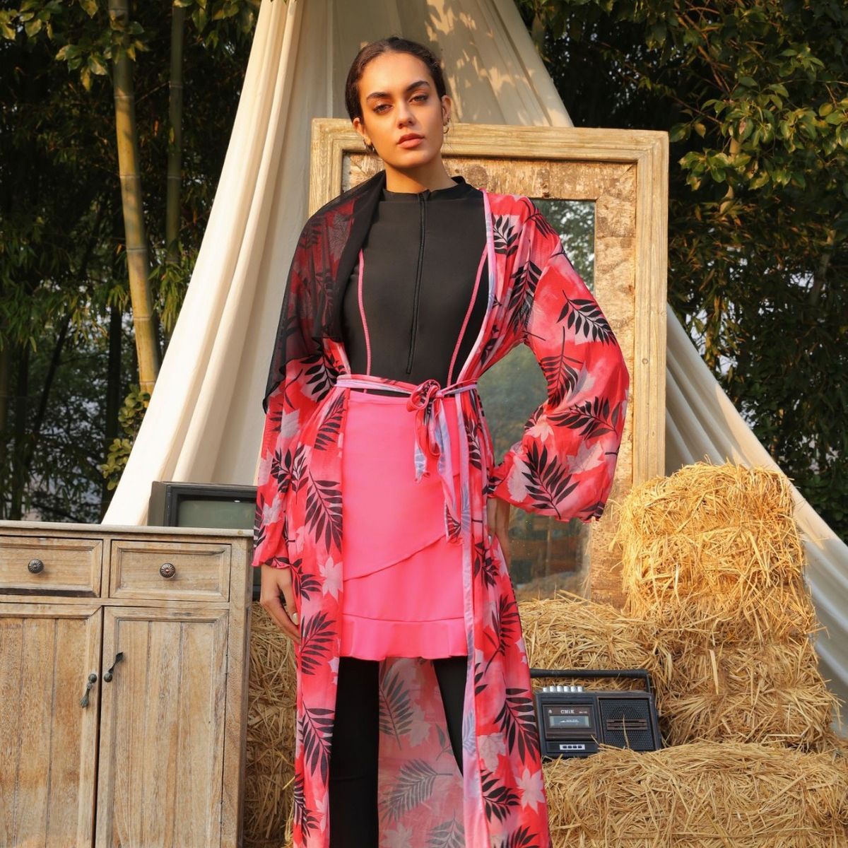 2024 New Silk Middle Eastern Pattern Muslim Long Sleeve Pants Sunscreen Beach Swimsuit Four Piece Set Swimsuit_desvips.com