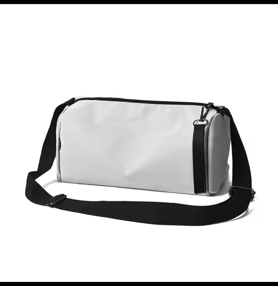 Waterproof Lightweight Outdoor Sports Men And Women All-Matching Cloth Bag_desvips.com