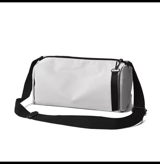 Waterproof Lightweight Outdoor Sports Men And Women All-Matching Cloth Bag_desvips.com
