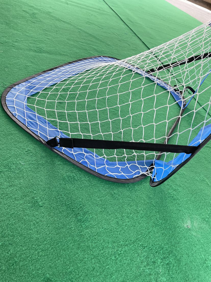 Portable Foldable Soccer Goal For Kids - Easy Setup Football Net For Outdoor Family Games & School Training_desvips.com