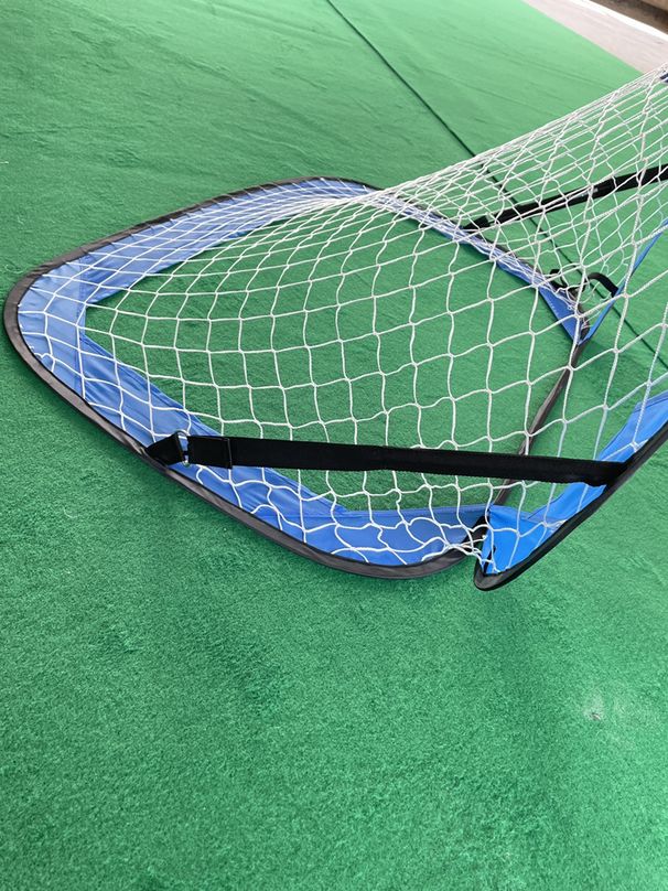 Portable Foldable Soccer Goal For Kids - Easy Setup Football Net For Outdoor Family Games & School Training_desvips.com