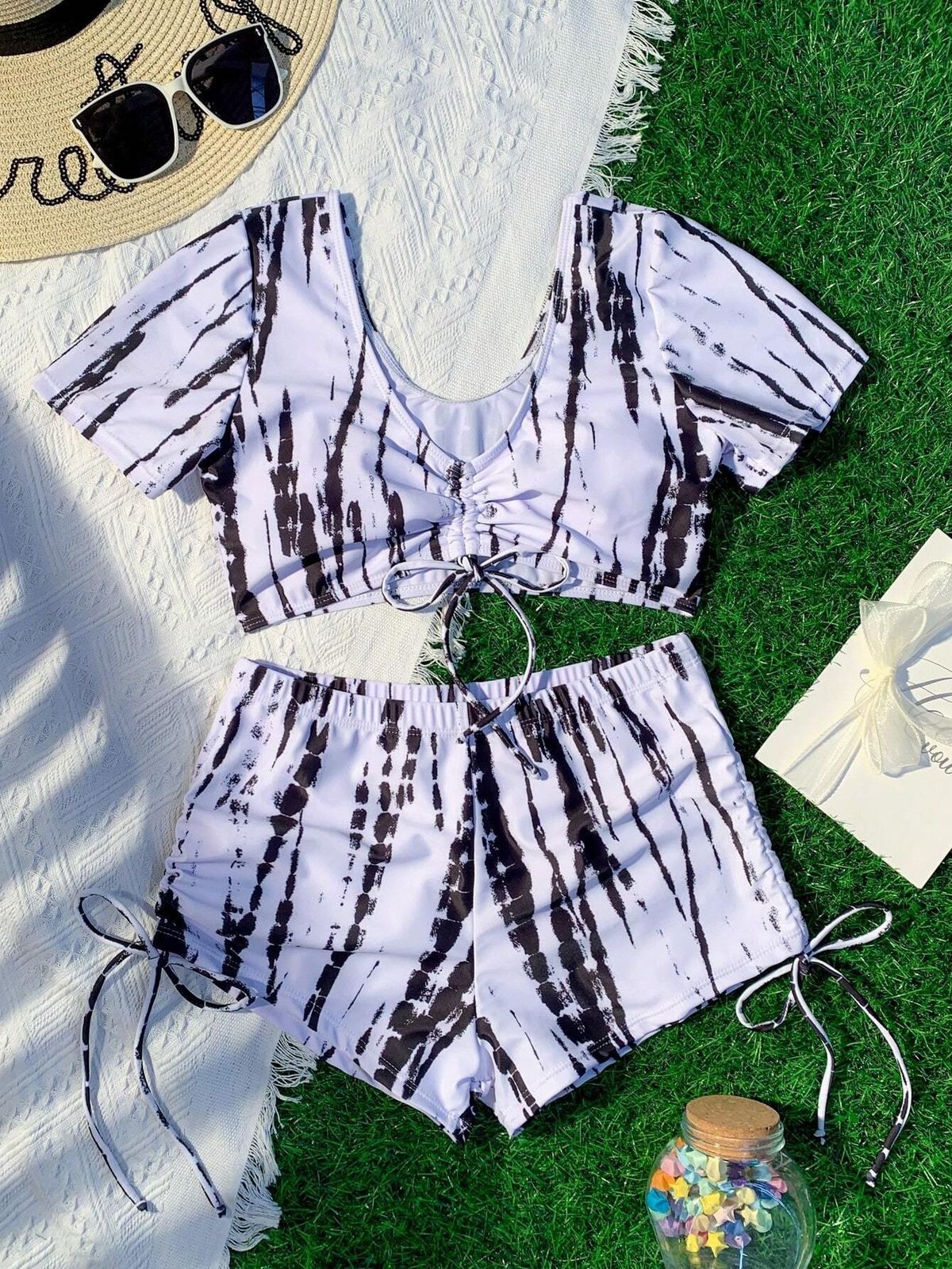 Women's Two-piece Swimsuit Black And White With Crew Neck Boxers Swimsuit Set_desvips.com