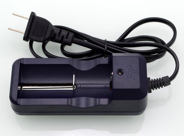 Automatic Ring High Intelligence Single Slot Charger With Cable For 18650 Lithium Battery, Full Charge Auto Stop_desvips.com