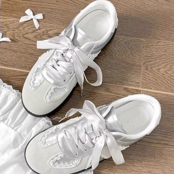 Niche Silver Lace Edge German Training For Women 2025 Autumn New Versatile White Student Party Board Shoes_desvips.com