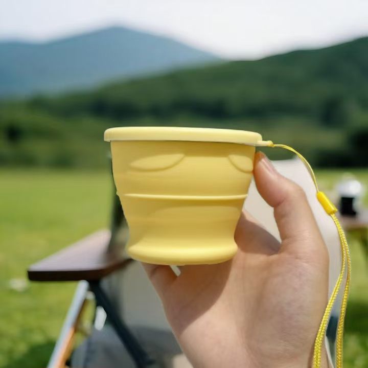 Small, Colorful, Durable, Portable Silicone Folding Cup With Handle Design, A Great Helper For Outdoor Travel_desvips.com