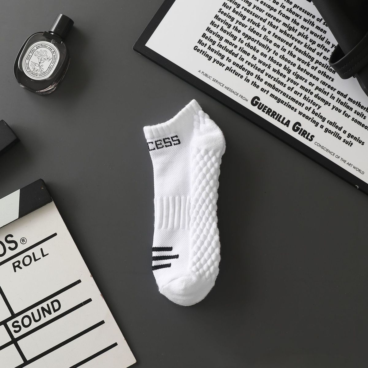 Men's Sports Socks Terry Cloth Bottom Sweat Absorbent And Breathable Short Socks For Student Running Soccer Basketball_desvips.com