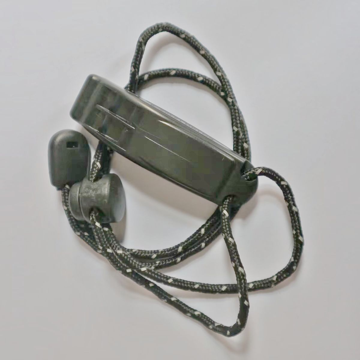 Emergency Survival Dual Frequency Lifesaving High Pitch Whistle Outdoor Travel Gear Backpack Accessories_desvips.com