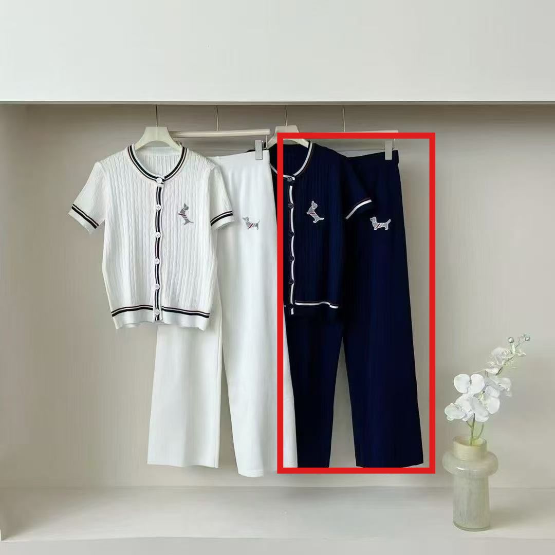 2025 Spring And Summer New Ladylike Simple Style Color-blocked Knitted Cardigan And Trousers Two-piece Suit Is Hot Style_desvips.com