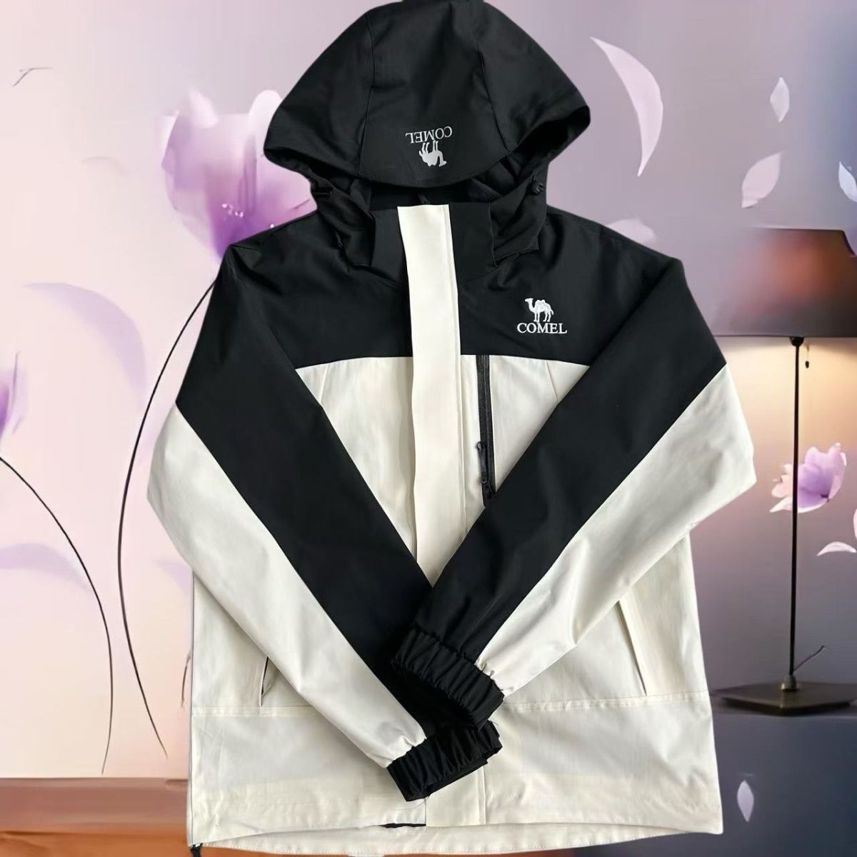 Heat-Printed Reflective With Letters, Hooded Hard Shell 2025 Loose New Fashionable Stylish Internet Celebrity Jacket_desvips.com