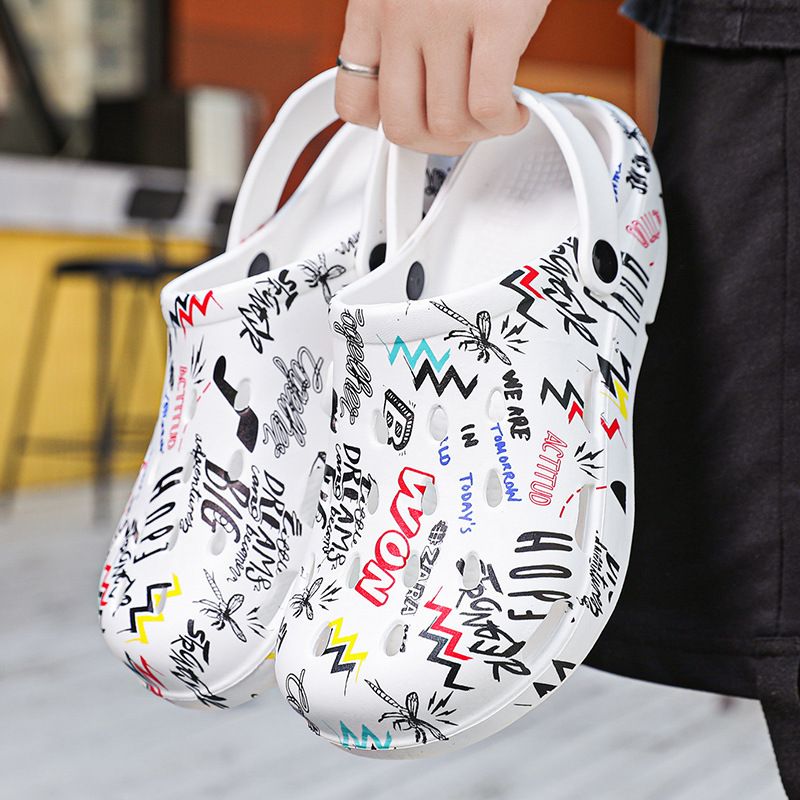 Sandals For Outdoor Wear Summer New Casual Non-Slip Beach Shoes Men's Trendy Soft Sole Slippers_desvips.com
