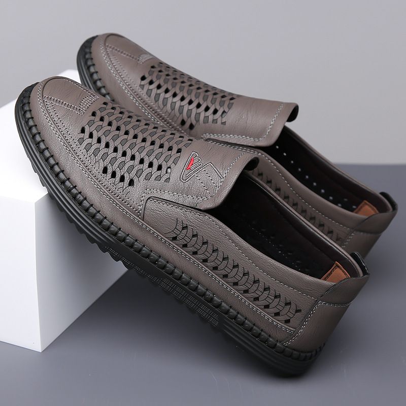 Summer ox tendon men's Hollow shoes Leather soled soft casual leather sandals Middle aged and old men with holes_desvips.com