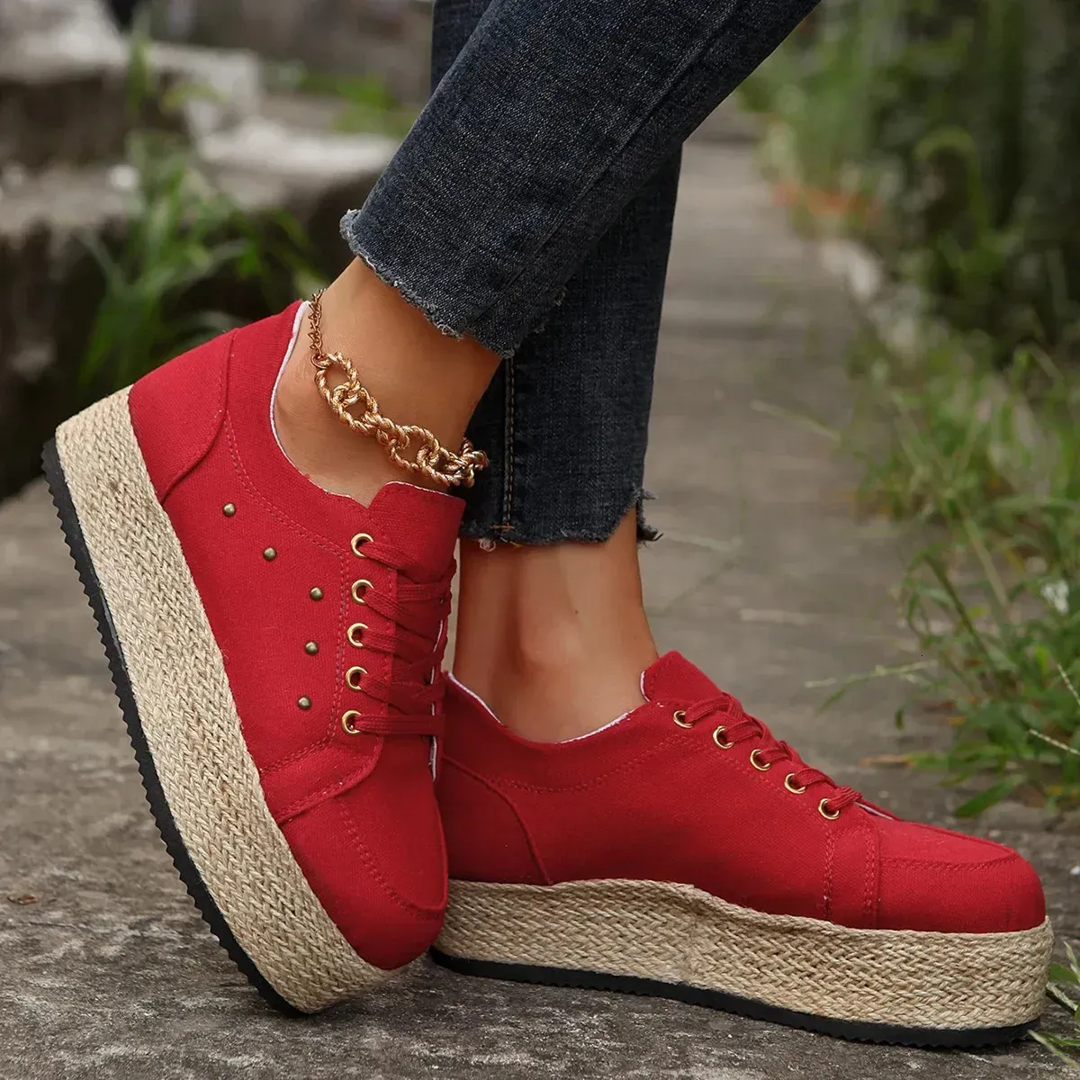 Womens Fashionable Canvas Casual Shoes For Spring And Summer Round Shoelaces Breathable Leopard Print Sneakers Large_desvips.com