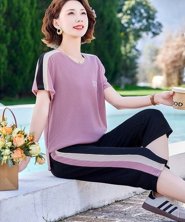 Middle-aged Mom's Summer Outfit: Fashionable Short-Sleeve Casual Sportswear Two-Piece Set For Middle-Aged And Elderly_desvips.com